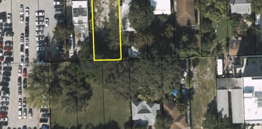 Коммерческая недвижимость в Майами, Флорида № 2020841