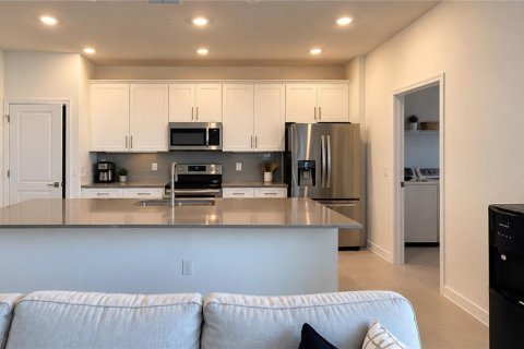 Touwnhouse à vendre à Orlando, Floride: 4 chambres, 185.06 m2 № 2394032 - photo 11