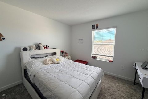 Touwnhouse à vendre à Orlando, Floride: 4 chambres, 185.06 m2 № 2394032 - photo 4