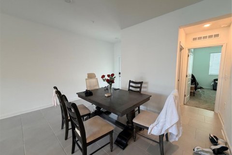 Touwnhouse à vendre à Orlando, Floride: 4 chambres, 185.06 m2 № 2394032 - photo 8