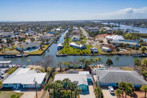 Villa ou maison à vendre à Flagler Beach, Floride: 2 chambres, 114.08 m2 № 2149790 - photo 2