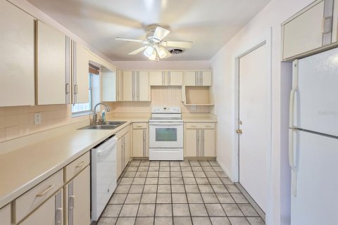 Villa ou maison à vendre à Flagler Beach, Floride: 2 chambres, 114.08 m2 № 2149790 - photo 18