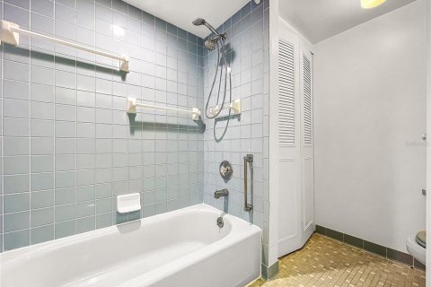 Condo in Clearwater, Florida, 2 bedrooms  № 1262576 - photo 22