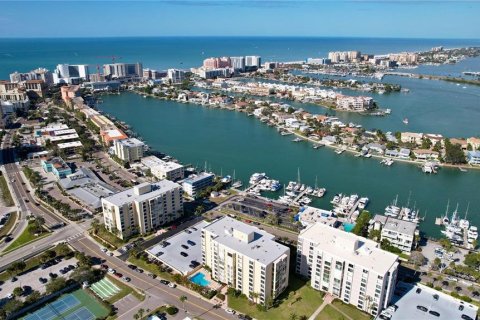 Condo in Clearwater, Florida, 2 bedrooms  № 1262576 - photo 29