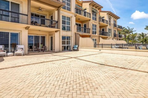 Copropriété à vendre à Lauderdale-by-the-Sea, Floride: 2 chambres, 116.69 m2 № 2047786 - photo 26