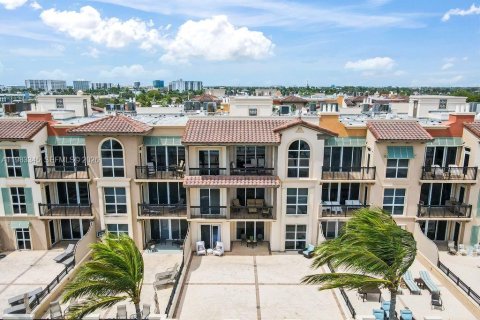 Copropriété à vendre à Lauderdale-by-the-Sea, Floride: 2 chambres, 116.69 m2 № 2047786 - photo 4