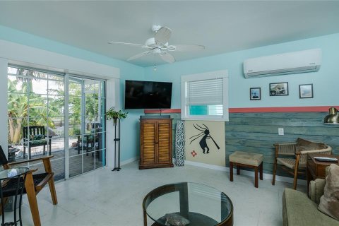 Casa en venta en Fort Myers Beach, Florida, 2 dormitorios, 96.25 m2 № 2381281 - foto 11