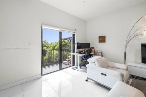 Купить кондоминиум в Дорал, Флорида 3 спальни, 114.83м2, № 2085173 - фото 12