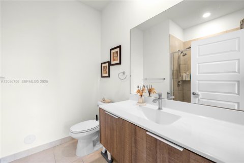 Купить кондоминиум в Дорал, Флорида 3 спальни, 114.83м2, № 2085173 - фото 17