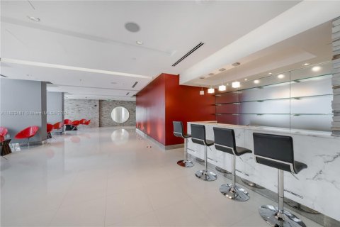 Condominio en venta en Miami, Florida, 2 dormitorios, 140.28 m2 № 1945345 - foto 29
