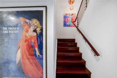 Condominio en venta en Miami, Florida, 2 dormitorios, 140.28 m2 № 1945345 - foto 2