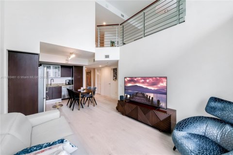 Condominio en venta en Miami, Florida, 2 dormitorios, 140.28 m2 № 1945345 - foto 11