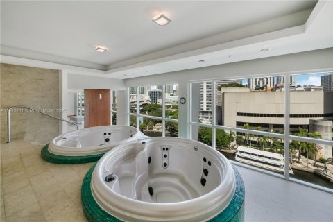 Condominio en venta en Miami, Florida, 2 dormitorios, 140.28 m2 № 1945345 - foto 25