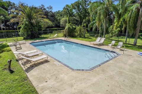 Duplex à vendre à Orlando, Floride: 2 chambres, 104.79 m2 № 2419044 - photo 29