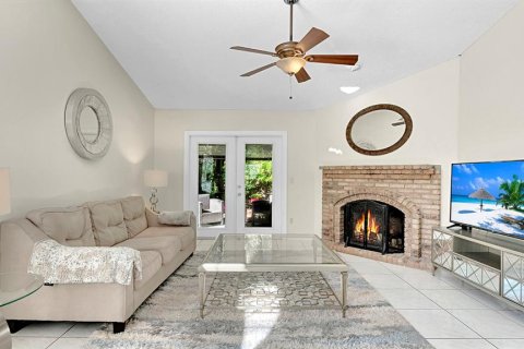 Duplex à vendre à Orlando, Floride: 2 chambres, 104.79 m2 № 2419044 - photo 4