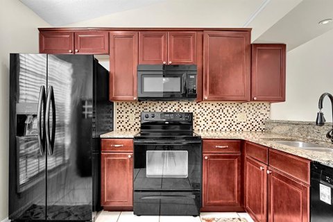 Duplex à vendre à Orlando, Floride: 2 chambres, 104.79 m2 № 2419044 - photo 8