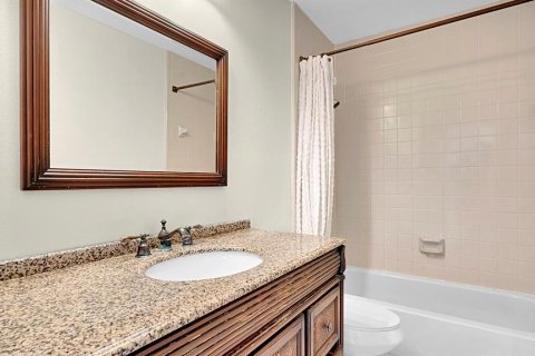 Duplex à vendre à Orlando, Floride: 2 chambres, 104.79 m2 № 2419044 - photo 15