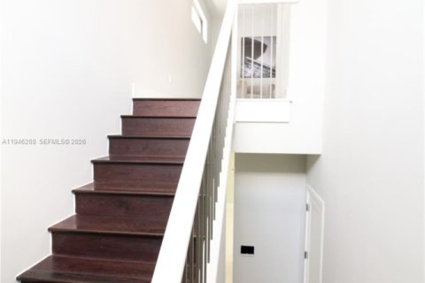 Снять в аренду виллу или дом в Дорал, Флорида 4 спальни, 265.98м2, № 2002566 - фото 12