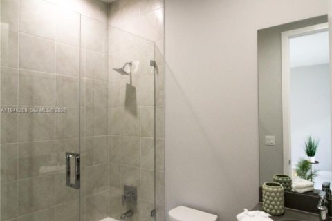 Снять в аренду виллу или дом в Дорал, Флорида 4 спальни, 265.98м2, № 2002566 - фото 23