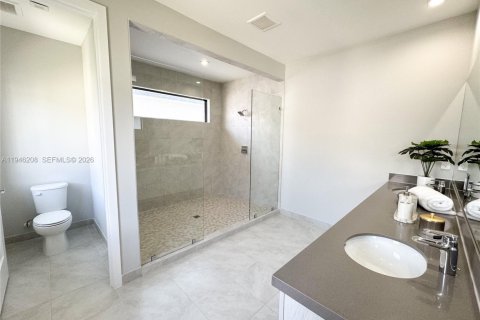 Снять в аренду виллу или дом в Дорал, Флорида 4 спальни, 265.98м2, № 2002566 - фото 18