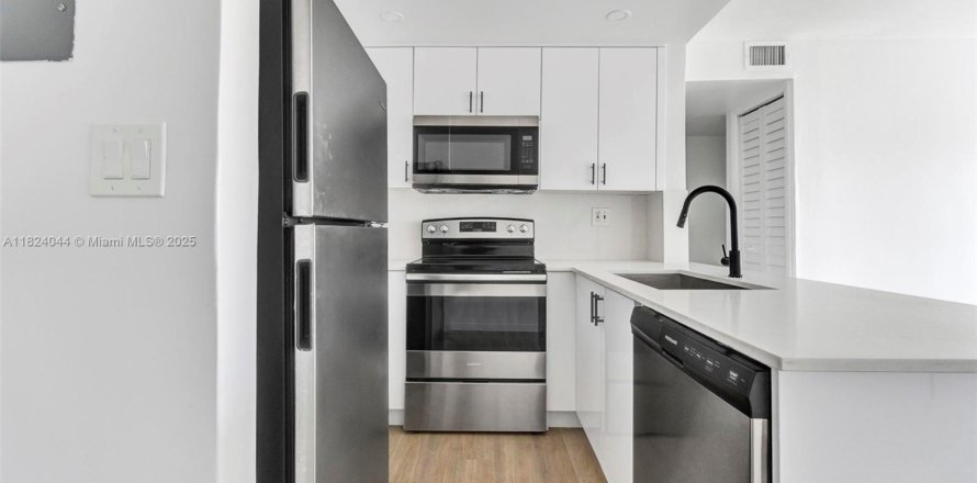 Condo à Miami, Floride, 1 chambre № 1790924