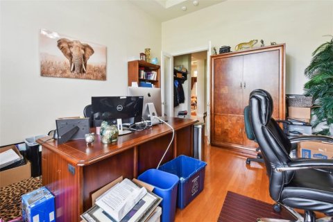 Casa en venta en Fish Hawk, Florida, 4 dormitorios, 468.88 m2 № 1844336 - foto 13