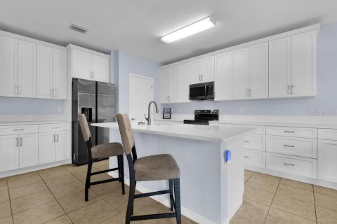 Villa ou maison à vendre à Cape Coral, Floride: 4 chambres, 215.44 m2 № 1845265 - photo 9