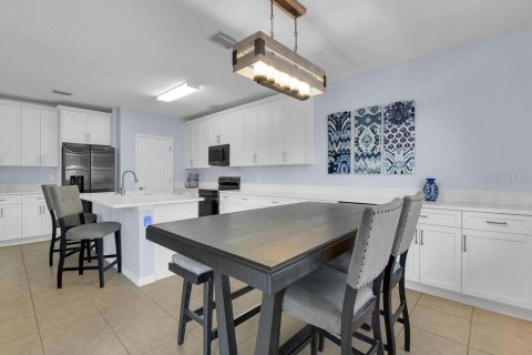 Villa ou maison à vendre à Cape Coral, Floride: 4 chambres, 215.44 m2 № 1845265 - photo 11