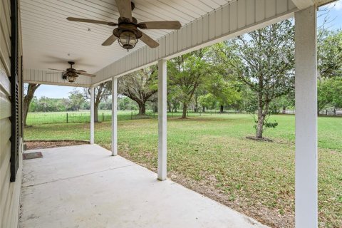 House in Bushnell, Florida 4 bedrooms, 190.82 sq.m. № 2208306 - photo 4