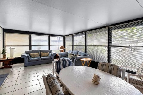 Casa en venta en Cape Canaveral, Florida, 3 dormitorios, 221.39 m2 № 1534960 - foto 27