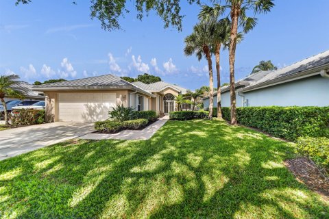 Villa ou maison à vendre à Palm City, Floride: 3 chambres, 181.35 m2 № 2147201 - photo 5