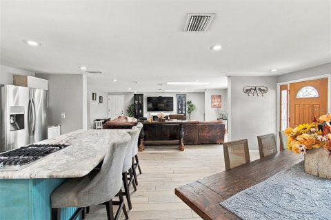 Villa ou maison à vendre à Odessa, Floride: 4 chambres, 272.39 m2 № 2405243 - photo 15