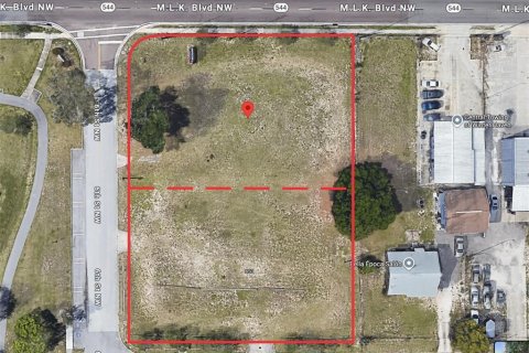 Commercial property in Winter Haven, Florida № 2155876