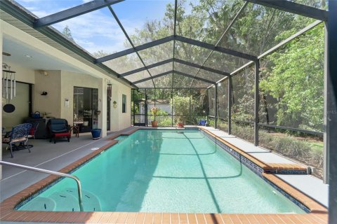 House in Lutz, Florida 4 bedrooms, 274.43 sq.m. № 2117626 - photo 30