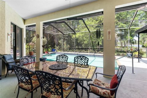 House in Lutz, Florida 4 bedrooms, 274.43 sq.m. № 2117626 - photo 3