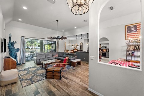 House in Lutz, Florida 4 bedrooms, 274.43 sq.m. № 2117626 - photo 6