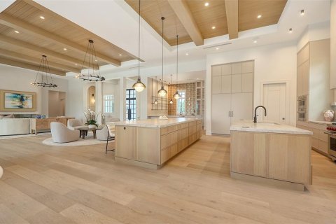 House in Lakewood Ranch, Florida 4 bedrooms, 557.13 sq.m. № 1796007 - photo 23