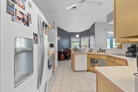 House in Spring Hill, Florida 3 bedrooms, 171.96 sq.m. № 1879751 - photo 10