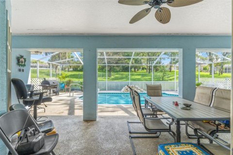House in Spring Hill, Florida 3 bedrooms, 171.96 sq.m. № 1879751 - photo 17