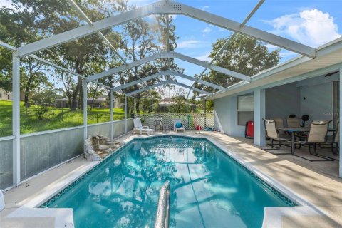 House in Spring Hill, Florida 3 bedrooms, 171.96 sq.m. № 1879751 - photo 21