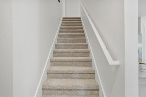 Casa en venta en Groveland, Florida, 4 dormitorios, 177.44 m2 № 2157216 - foto 10