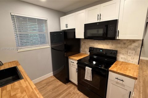Apartamento en alquiler en Fort Lauderdale, Florida, 1 dormitorio, 57.6 m2 № 2064320 - foto 4