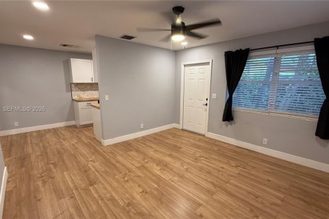 Apartamento en alquiler en Fort Lauderdale, Florida, 1 dormitorio, 57.6 m2 № 2064320 - foto 9