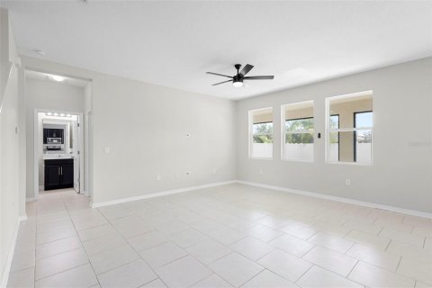 Casa en venta en Haines City, Florida, 4 dormitorios, 238.94 m2 № 1831228 - foto 25