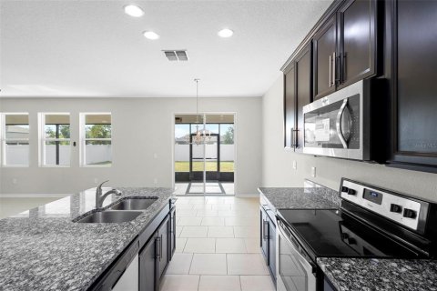 Casa en venta en Haines City, Florida, 4 dormitorios, 238.94 m2 № 1831228 - foto 18