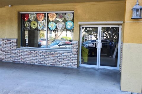 Commercial property in Plantation, Florida № 1984930 - photo 6