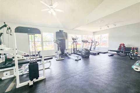 Купить кондоминиум в Киссимми, Флорида 5 комнат, 120.87м2, № 1778456 - фото 15