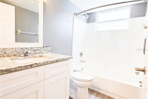 Купить кондоминиум в Киссимми, Флорида 5 комнат, 120.87м2, № 1778456 - фото 7
