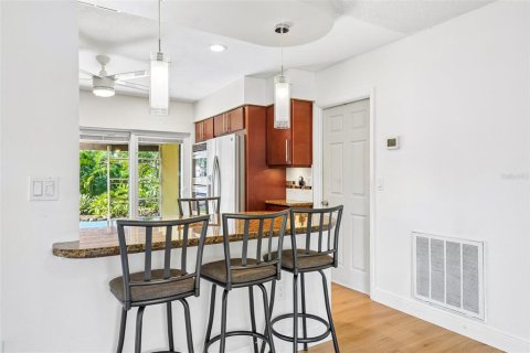 Immobilier commercial à vendre à Saint Petersburg, Floride: 4 chambres, 158.31 m2 № 2430516 - photo 16