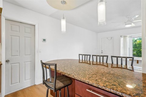 Immobilier commercial à vendre à Saint Petersburg, Floride: 4 chambres, 158.31 m2 № 2430516 - photo 22